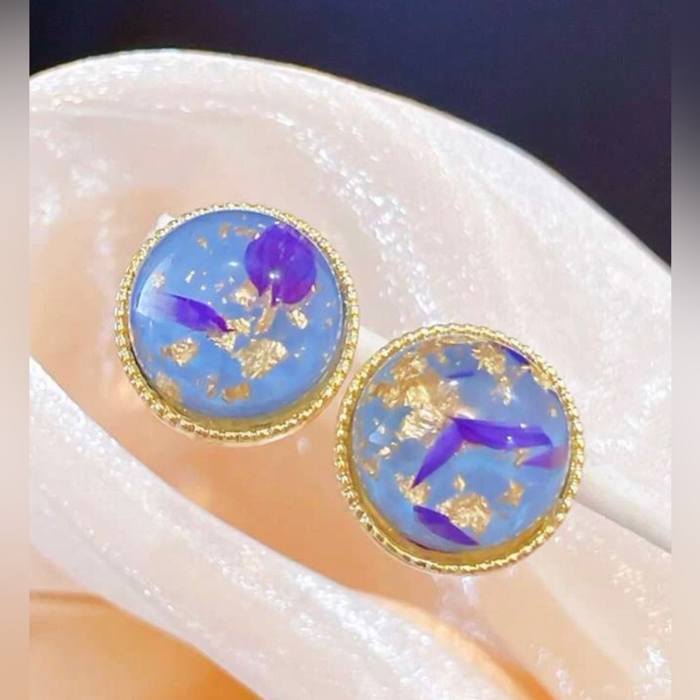 “Navy Calla Lily Petals” Blue Pressed Preserved Dried Flower Gold Flake Orb Stud - Picture 6 of 14